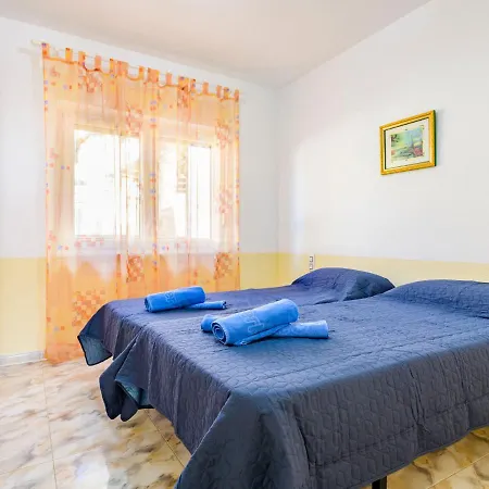 Apartamento Escudos-4